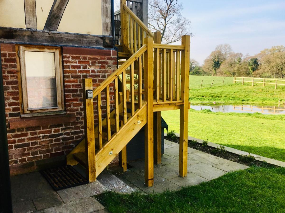 Oak Mead Villa Wrexham Ruang foto