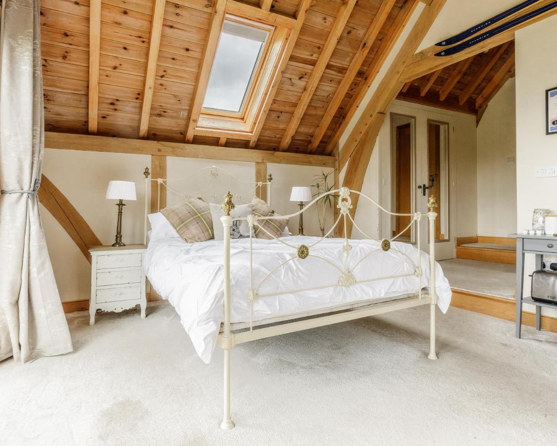Oak Mead Villa Wrexham Ruang foto