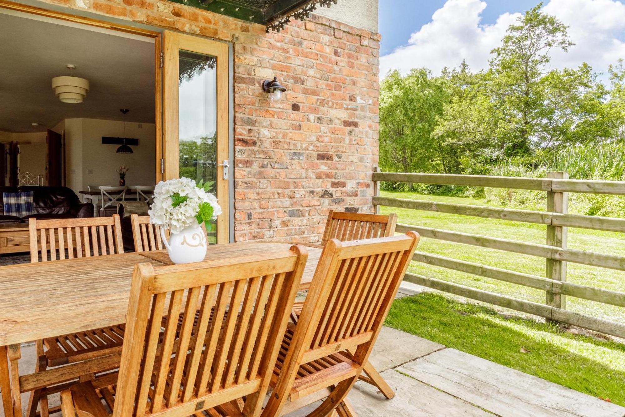 Oak Mead Villa Wrexham Ruang foto