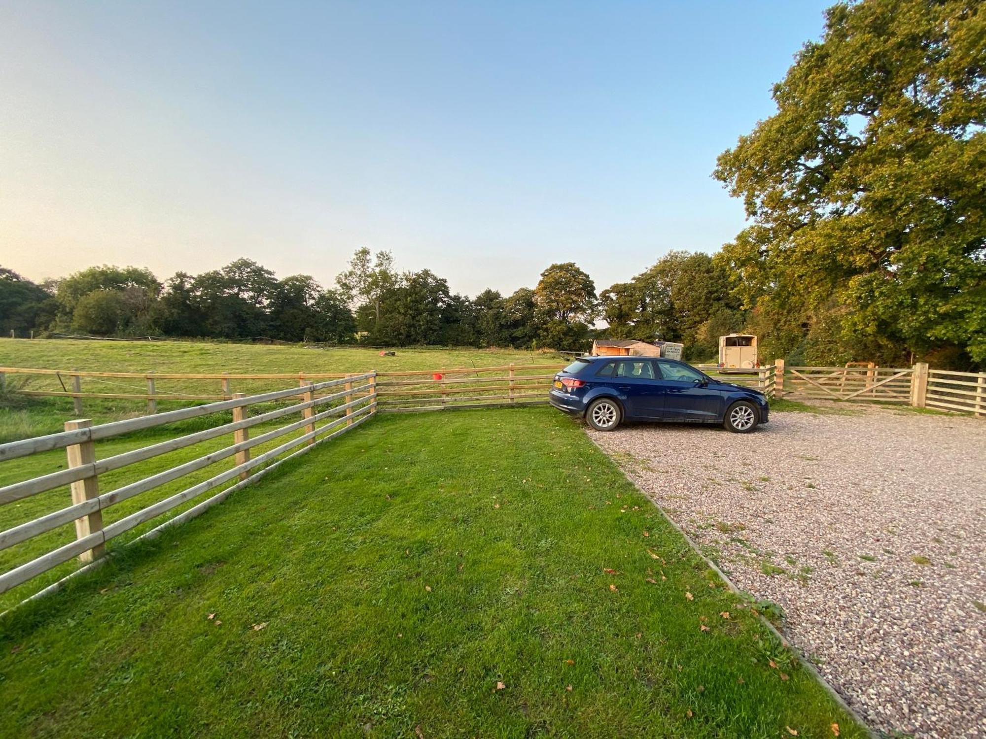 Oak Mead Villa Wrexham Ruang foto